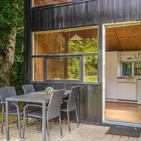 4 Person In Prázdninový dům *